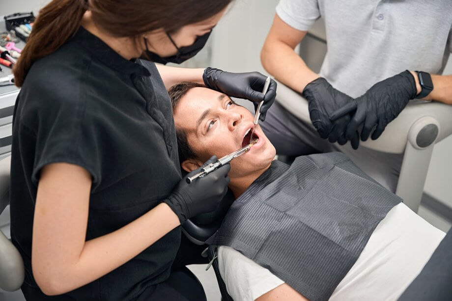 Nitrous Oxide vs. Oral Sedation for Children: What’s the Difference?